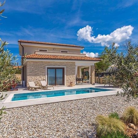 Holiday House Villa Andro Pinezići Eksteriør bilde