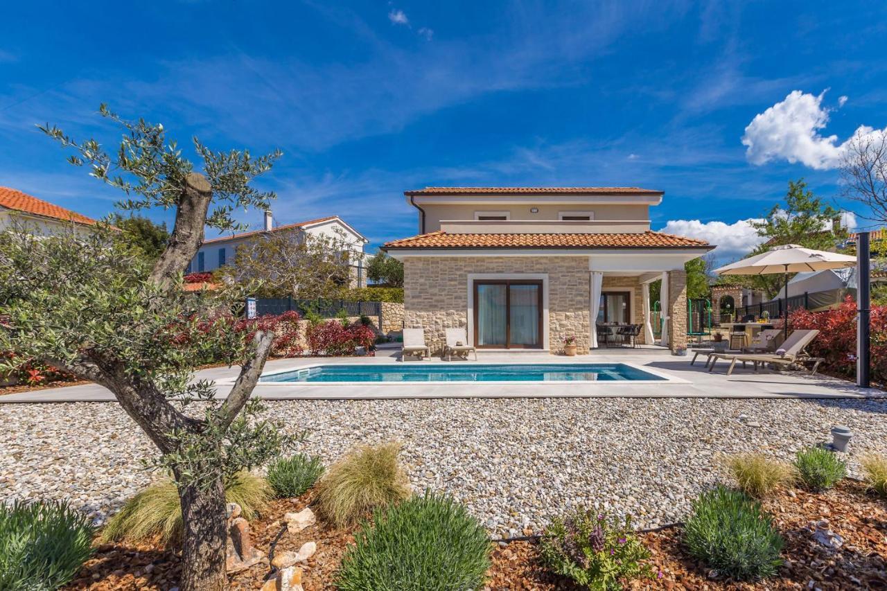 Holiday House Villa Andro Pinezići Eksteriør bilde